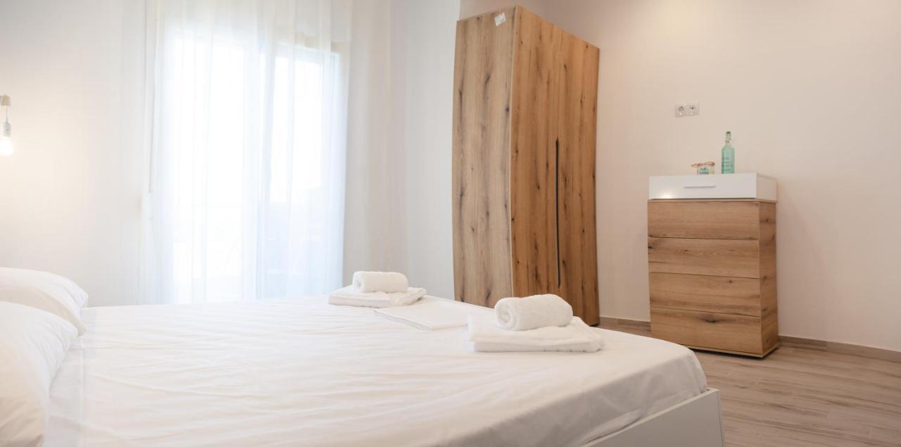 Diamanti Apartments Downtown Liménasz Kültér fotó